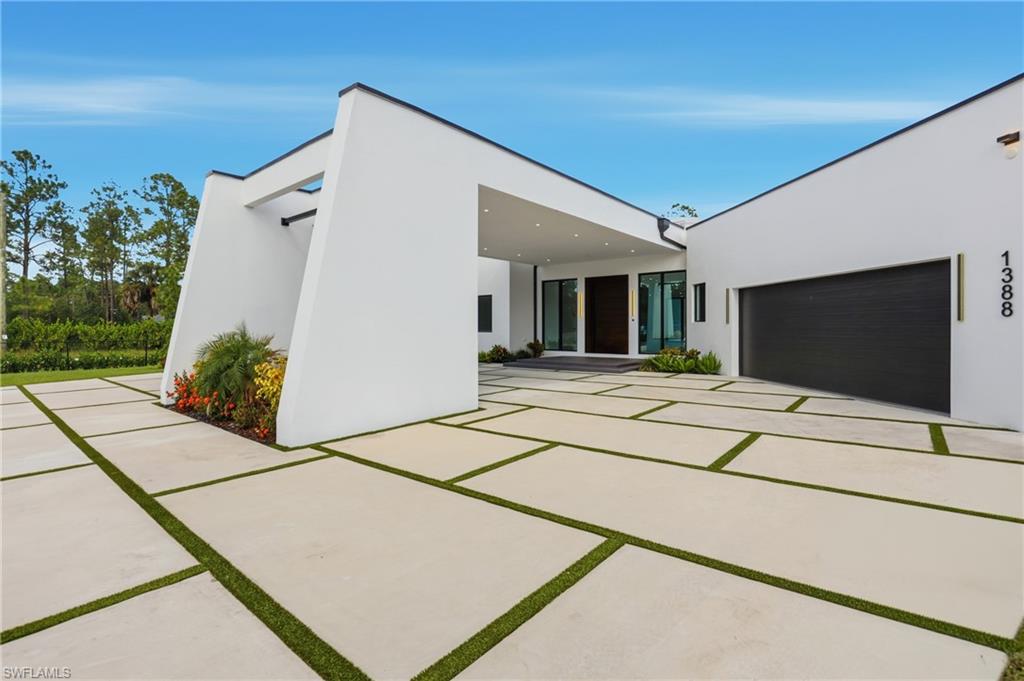 GOLDEN GATE ESTATES - Residential