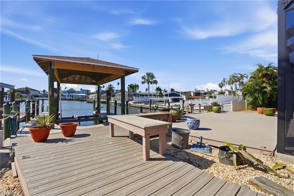 FAIRVIEW ISLES - Residential