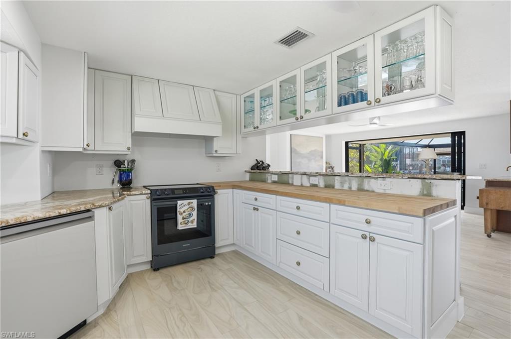 FAIRVIEW ISLES - Residential