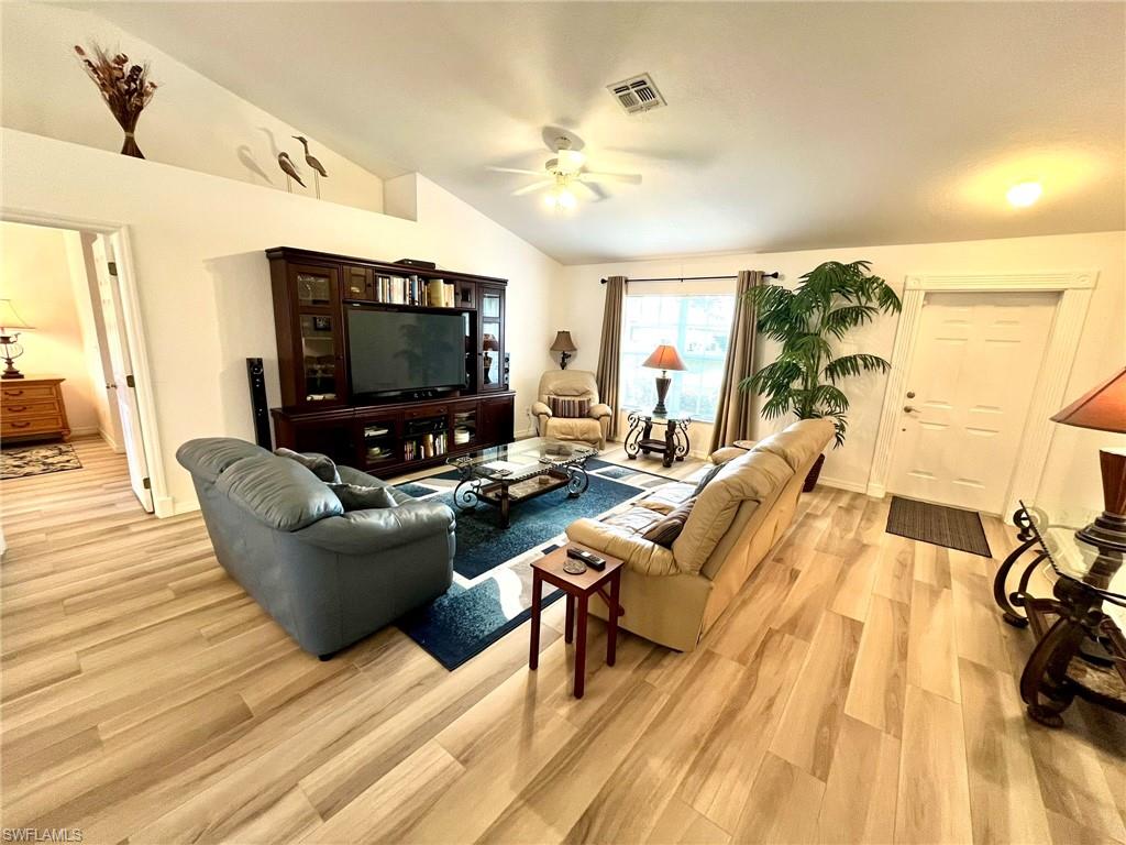 CAPE CORAL - Residential Lease