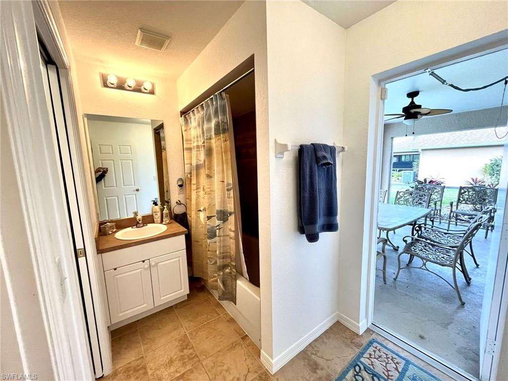 CAPE CORAL - Residential Lease