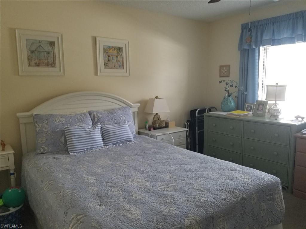 ANDOVER SQUARE - Residential