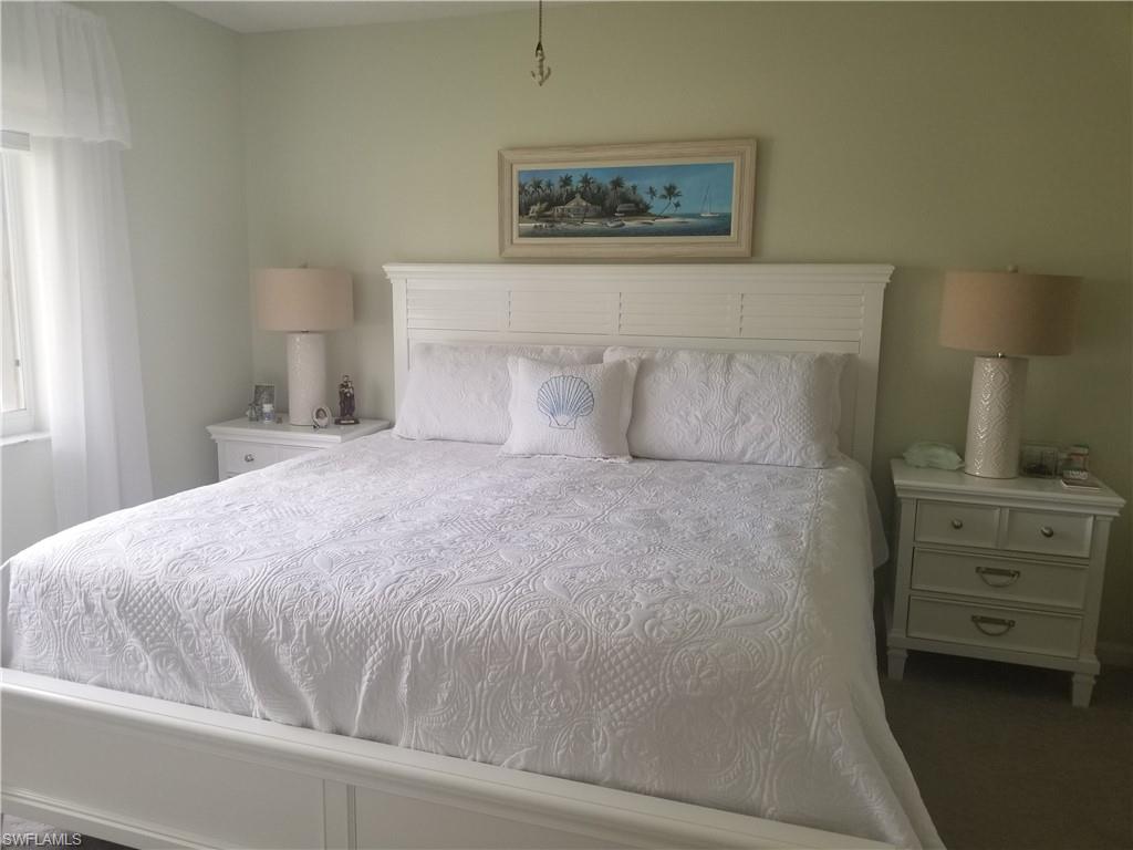 ANDOVER SQUARE - Residential