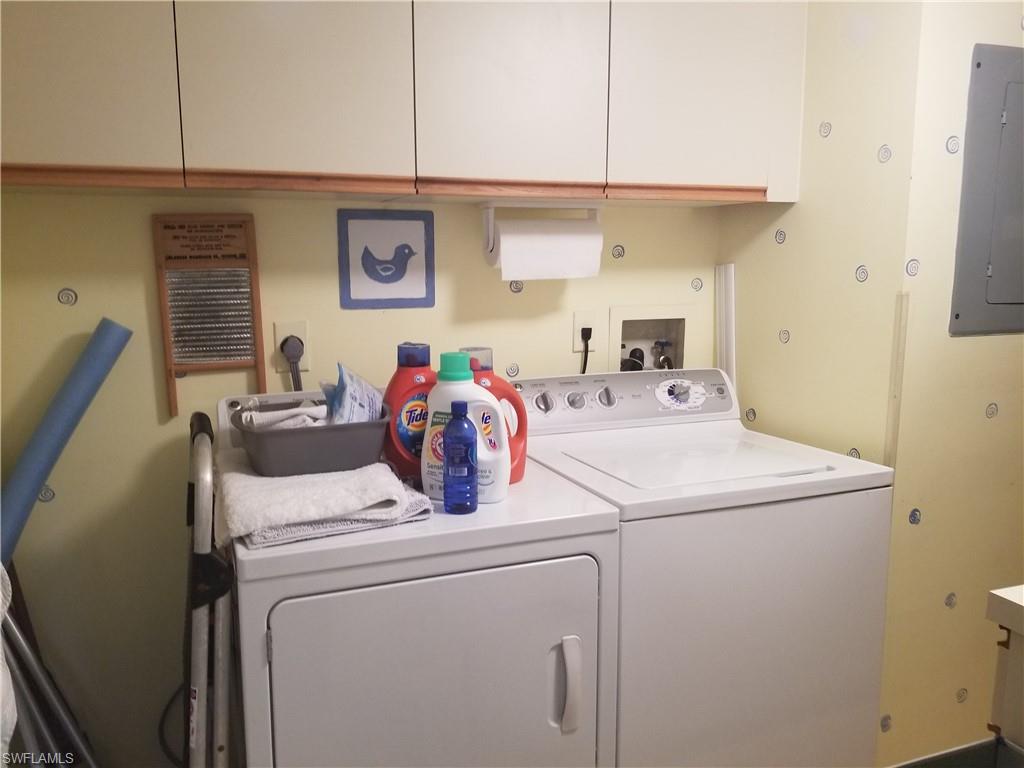 ANDOVER SQUARE - Residential