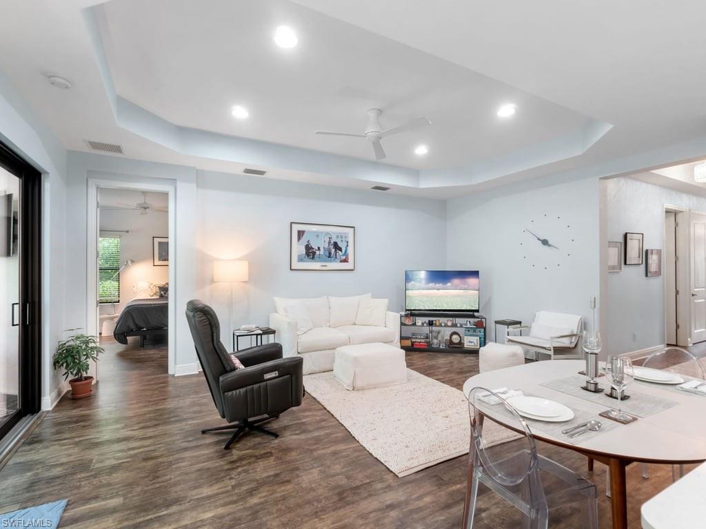 CYPRESS WALK - Residential