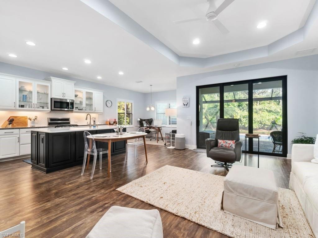 CYPRESS WALK - Residential