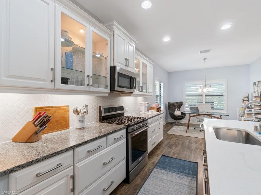 CYPRESS WALK - Residential