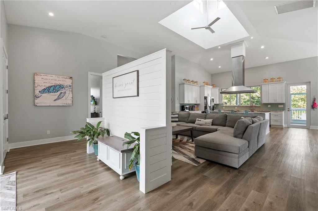 JOSE'S HIDEAWAY - Residential