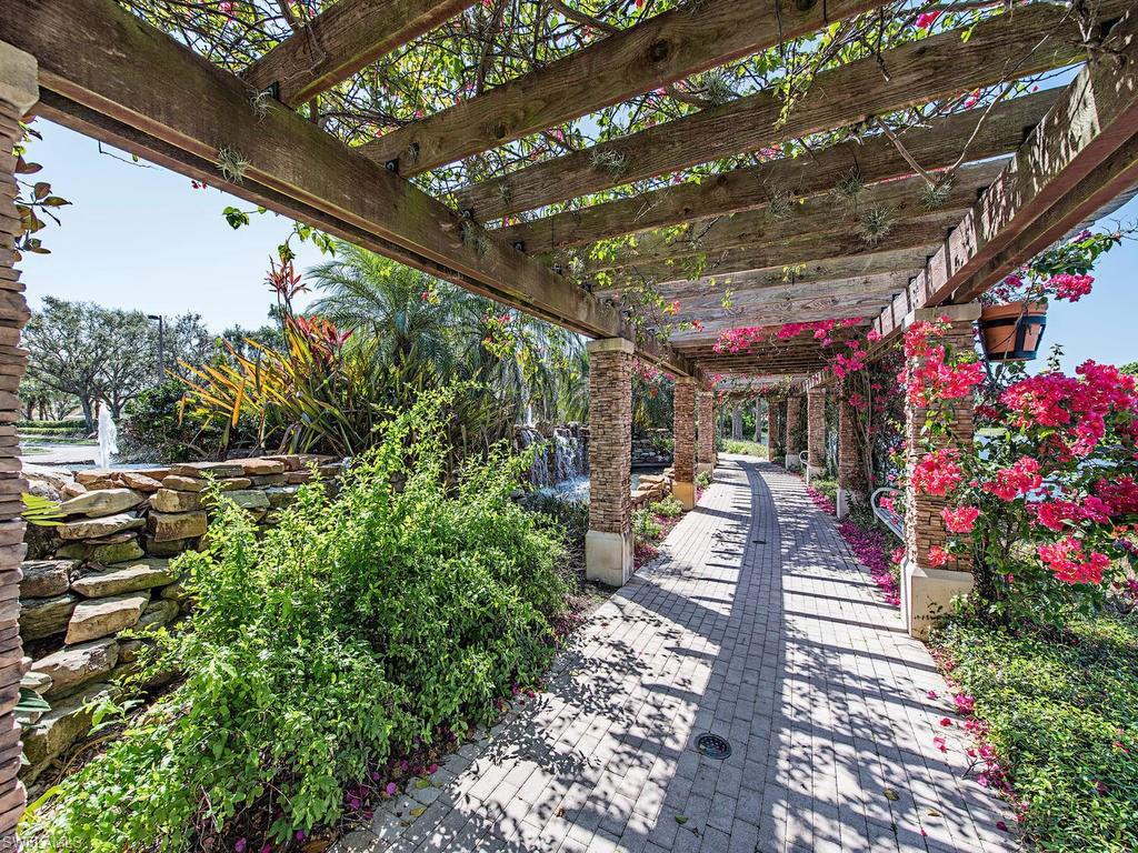 LONGLAKE - Residential