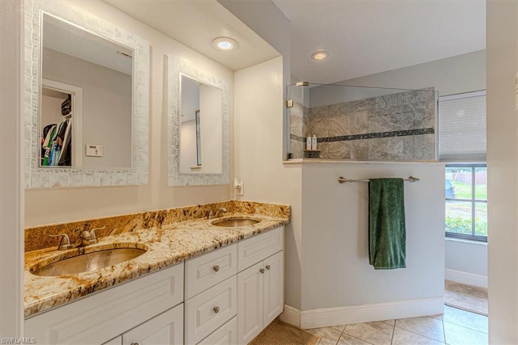 BONITA GOLF CLUB VILLAS - Residential