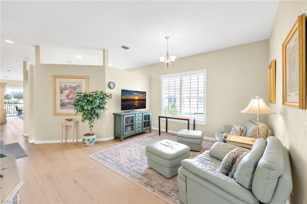 SEVILLE - Residential Lease