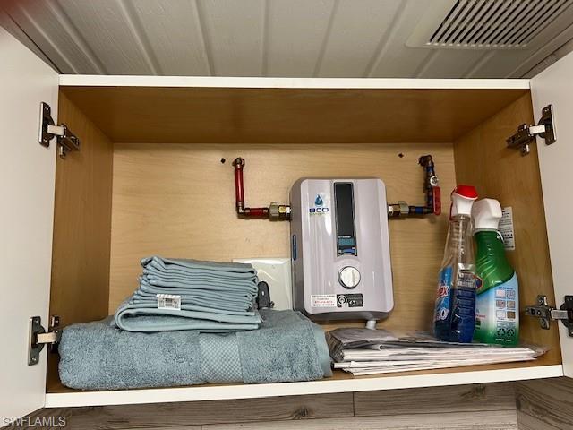 CYPRESS TRAIL RV RESORT - Land