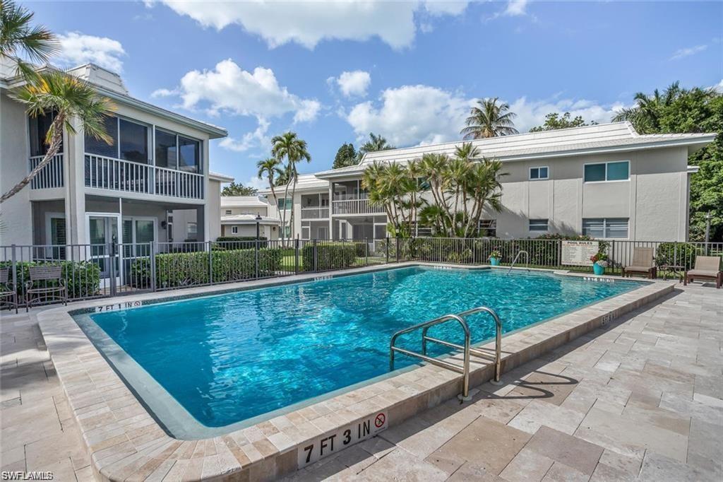 SWAN LAKE CLUB - Residential