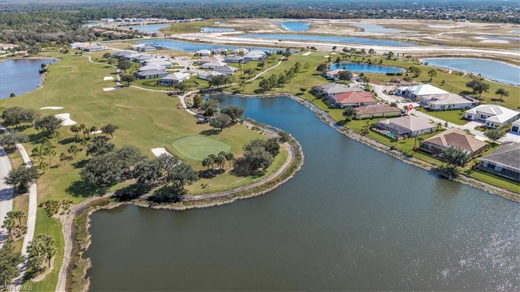 COUNTRY CLUB - Residential