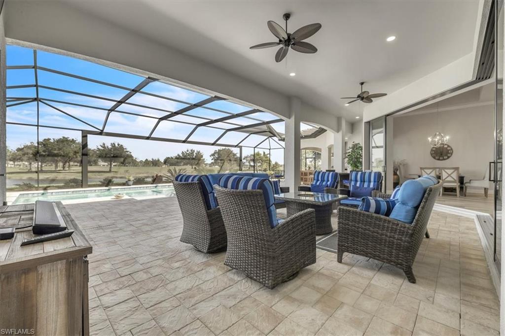 COUNTRY CLUB - Residential