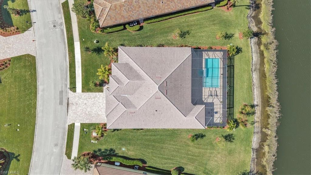 COUNTRY CLUB - Residential