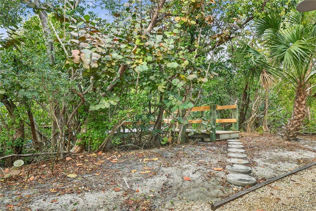 SANIBEL ESTATES - Residential