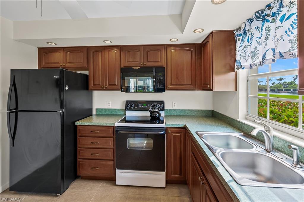 RIVERS EDGE - Residential Lease