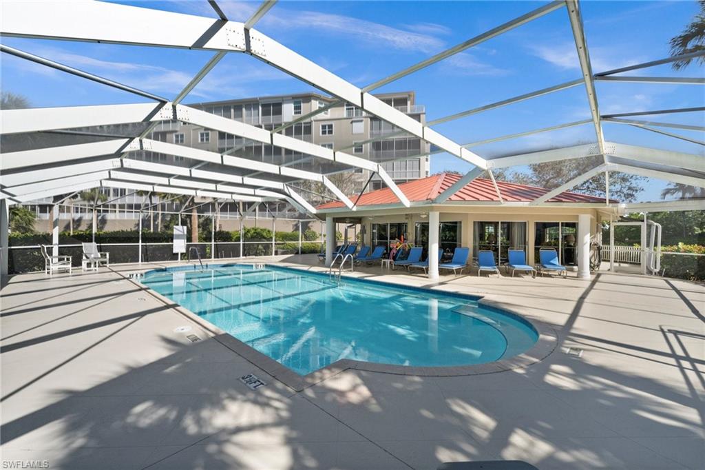 VINTAGE BAY - Residential