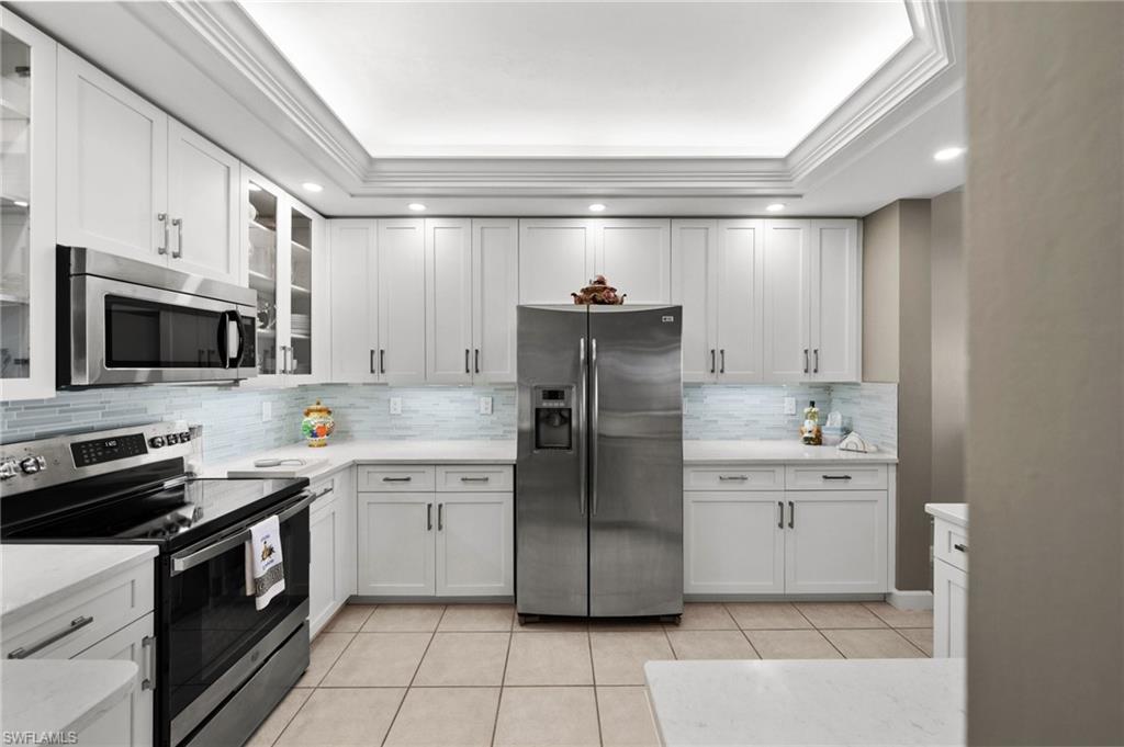 VINTAGE BAY - Residential