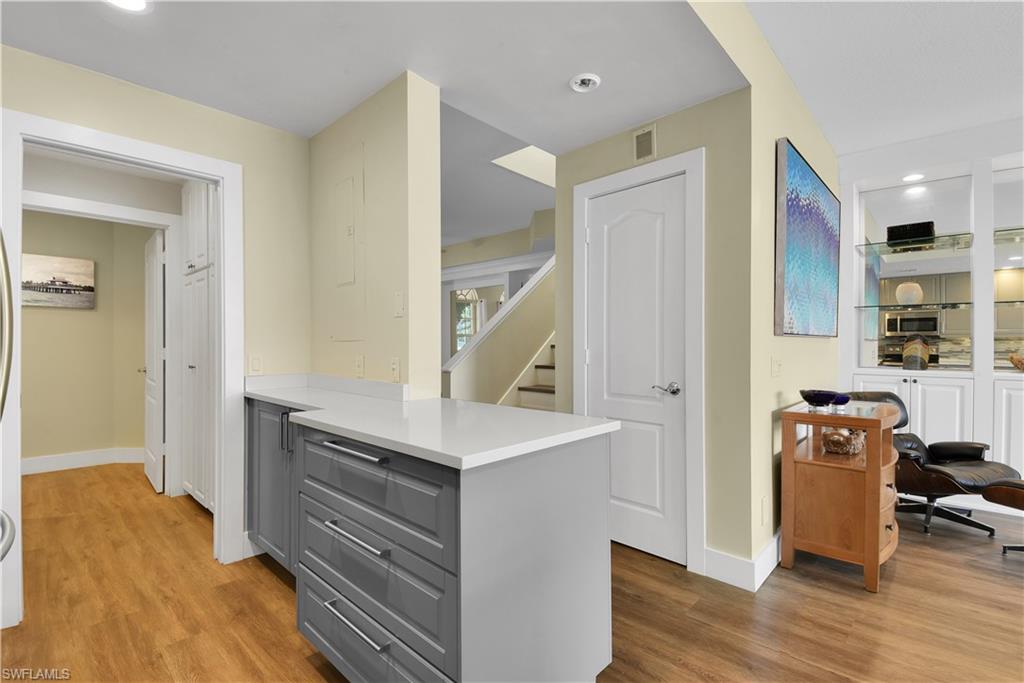 ISLAND WALK - Residential