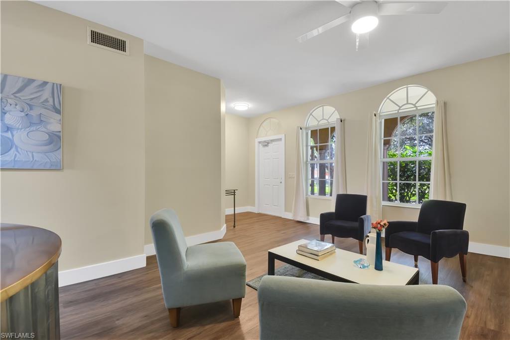 ISLAND WALK - Residential