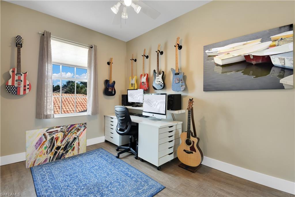 ISLAND WALK - Residential