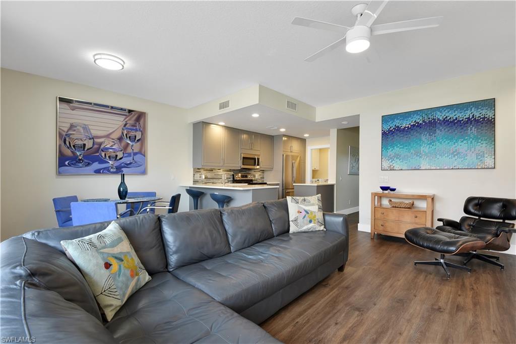 ISLAND WALK - Residential