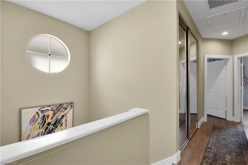 ISLAND WALK - Residential