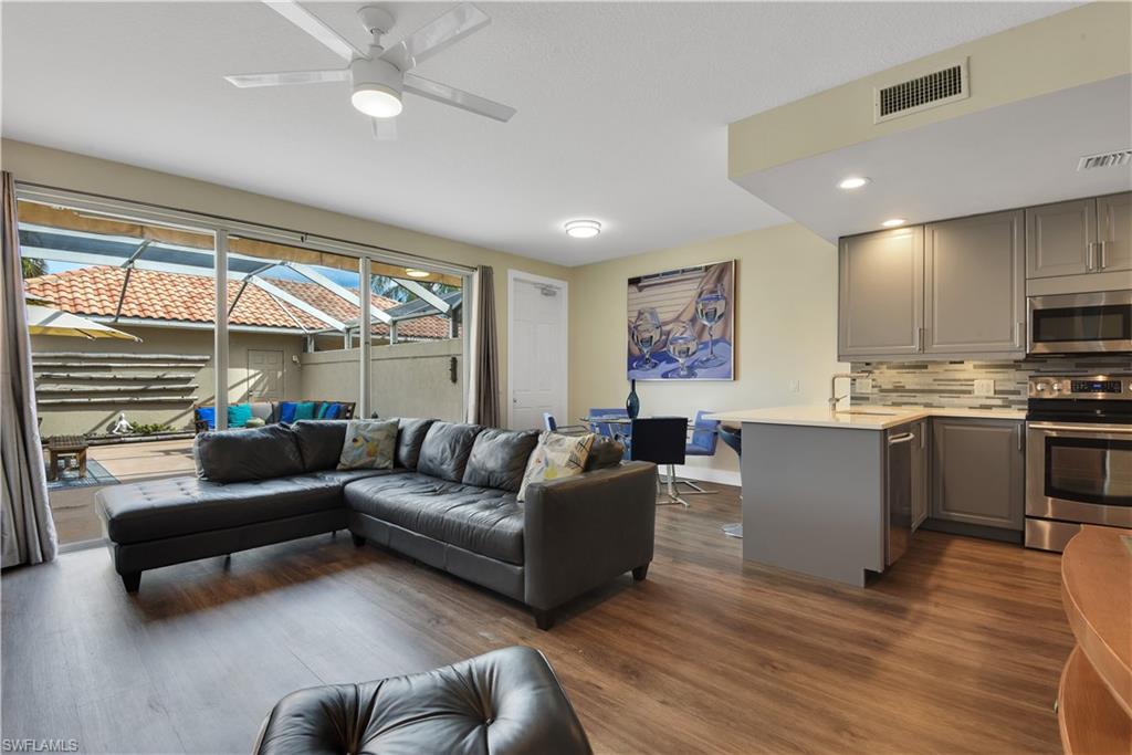 ISLAND WALK - Residential