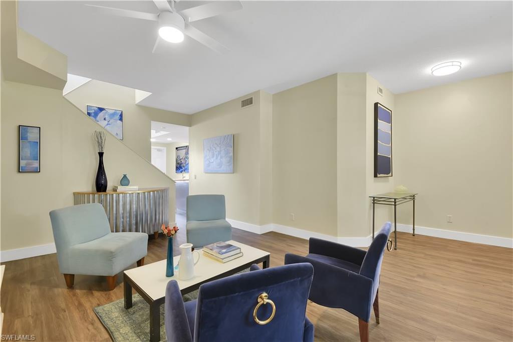 ISLAND WALK - Residential