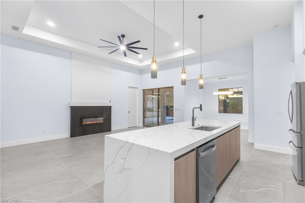 CAPE CORAL - Residential Lease