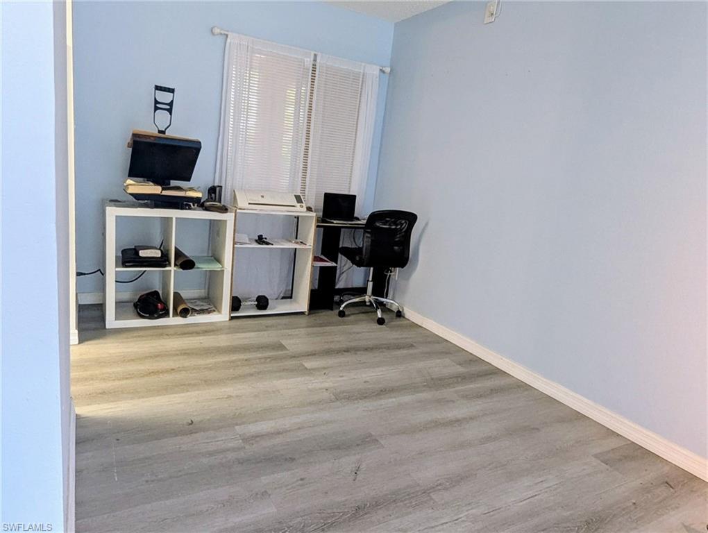 TOWERS CONDO - Residential