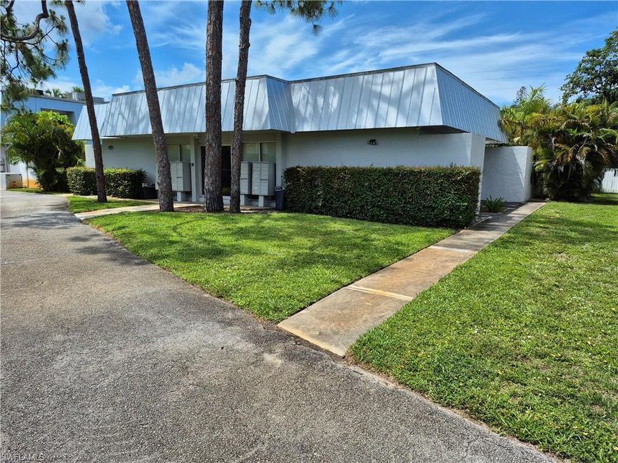 Great location, close to shopping and US41.  Beautiful 2-story townhome, new wood flooring, washer, dryer, microwave, refrigerator, cooktop, and storage. Water, trash pickup fee, and sewer are included.