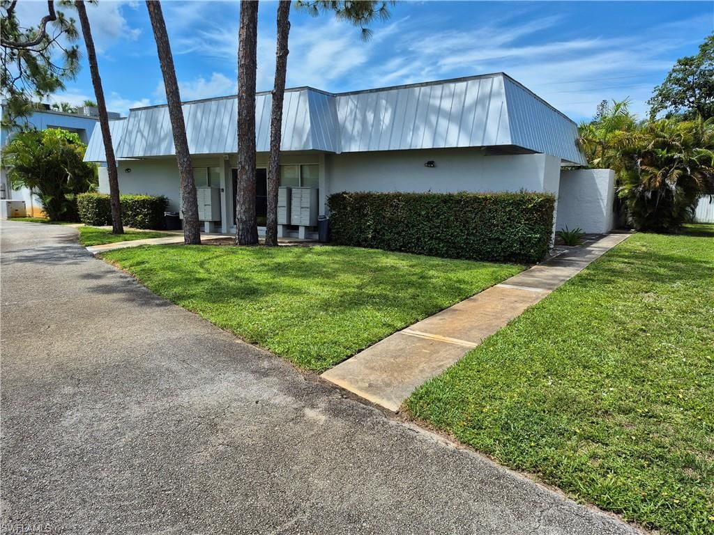 Photo of 4909 Catalina DR #49, NAPLES, FL 34112 (MLS # 226019991)