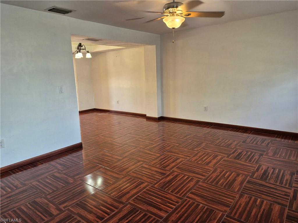 LELY PINES - Residential