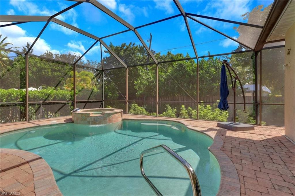 LAKE PARK - Residential