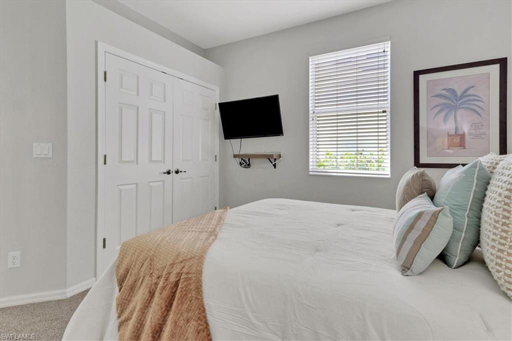 LAKE PARK - Residential