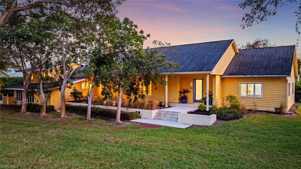 Photo of 586 Yucca RD, NAPLES, FL 34102 (MLS # 225083200)