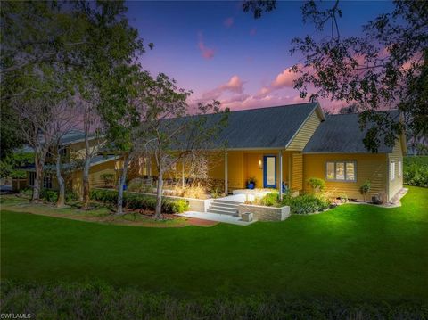 586 Yucca RD NAPLES FL 34102