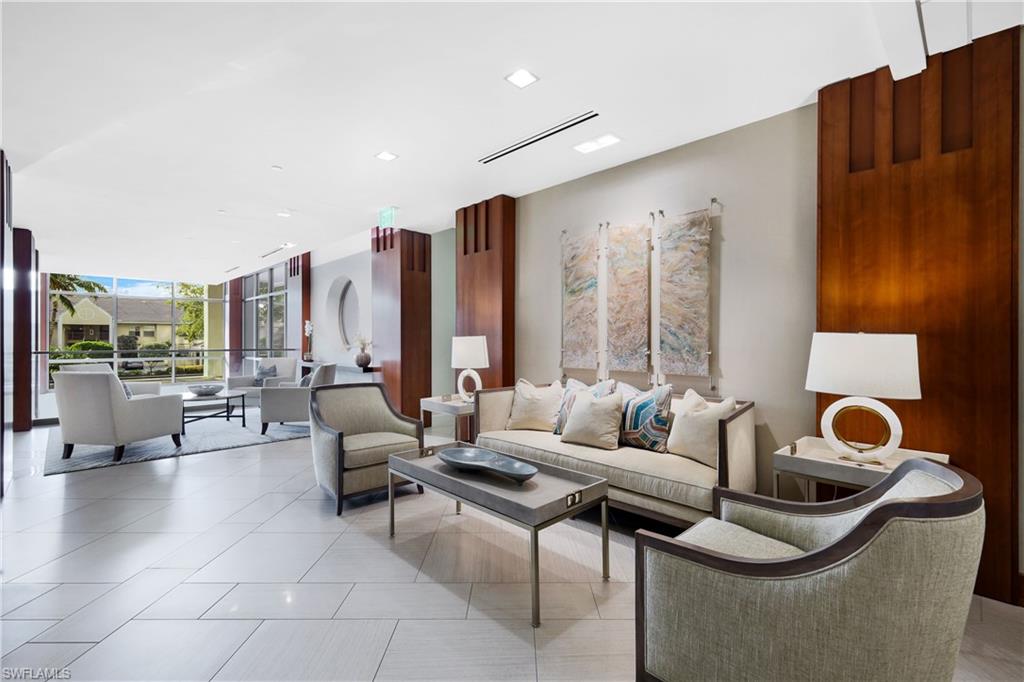 STRATFORD - Residential