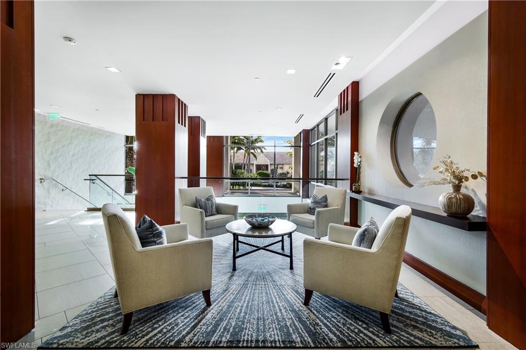 STRATFORD - Residential