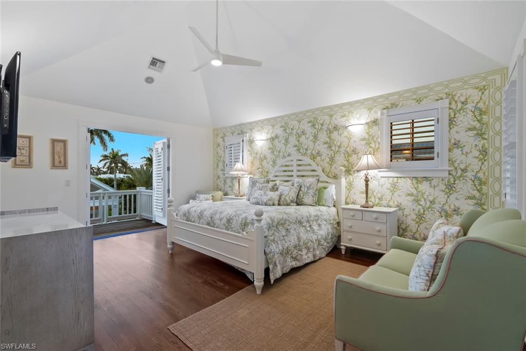 AQUALANE SHORES - Residential