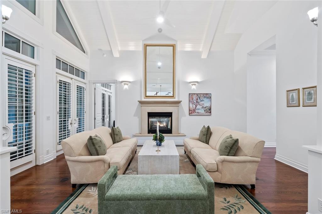 AQUALANE SHORES - Residential