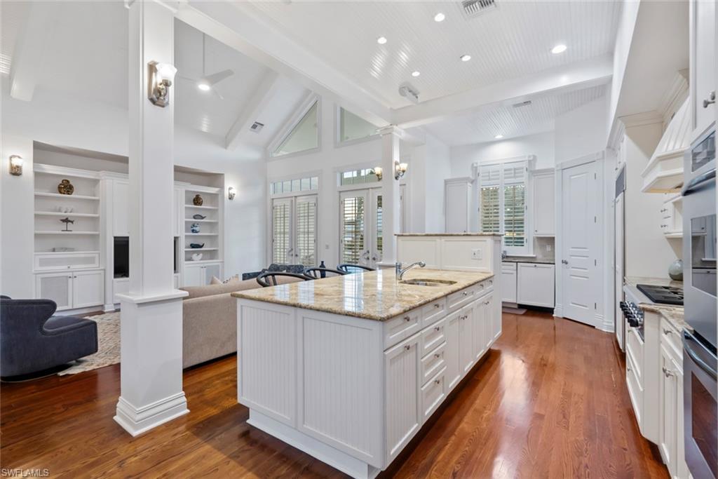 AQUALANE SHORES - Residential