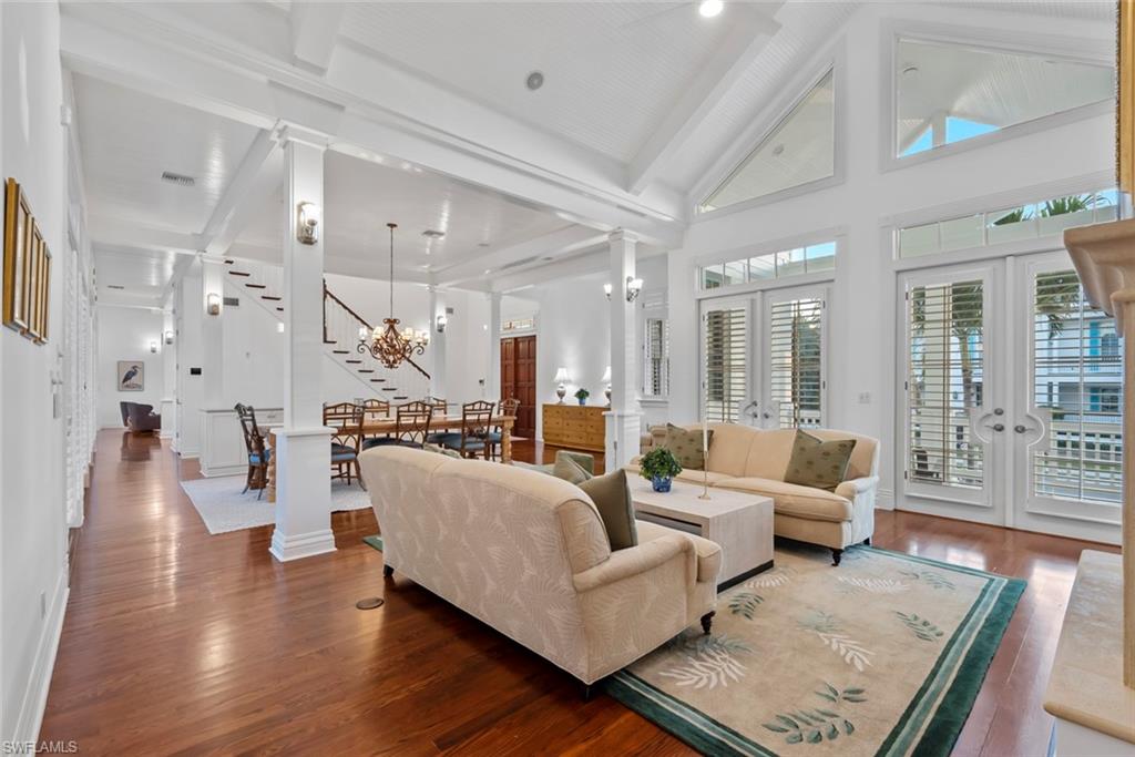 AQUALANE SHORES - Residential