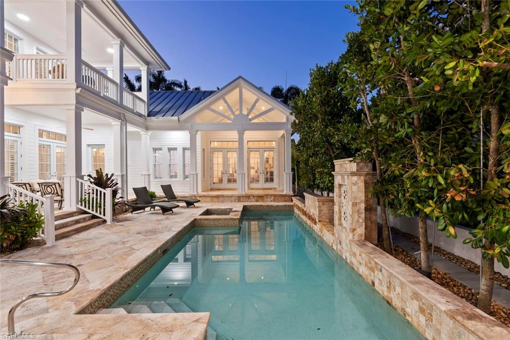 AQUALANE SHORES - Residential