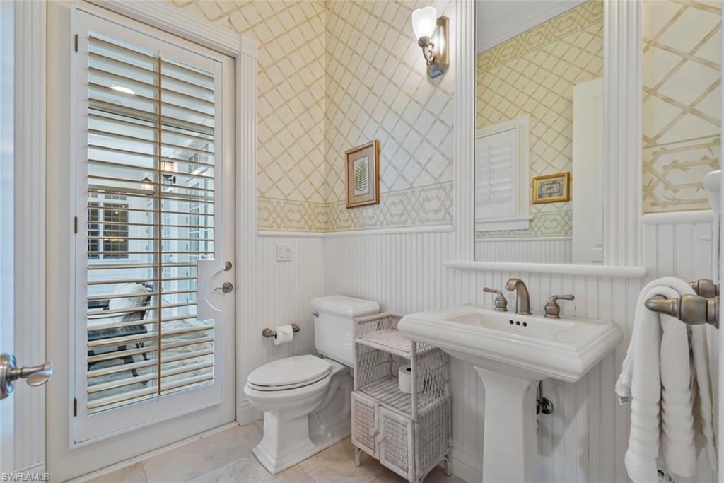 AQUALANE SHORES - Residential