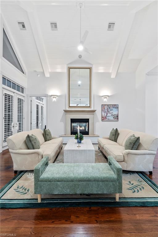 AQUALANE SHORES - Residential