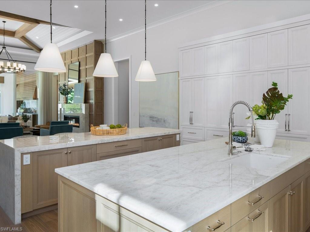 PINE RIDGE - Residential